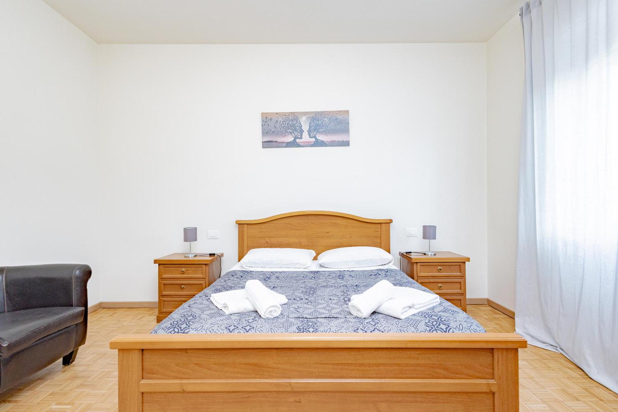 Golden House Apartment แบร์กาโม ภายนอก รูปภาพ