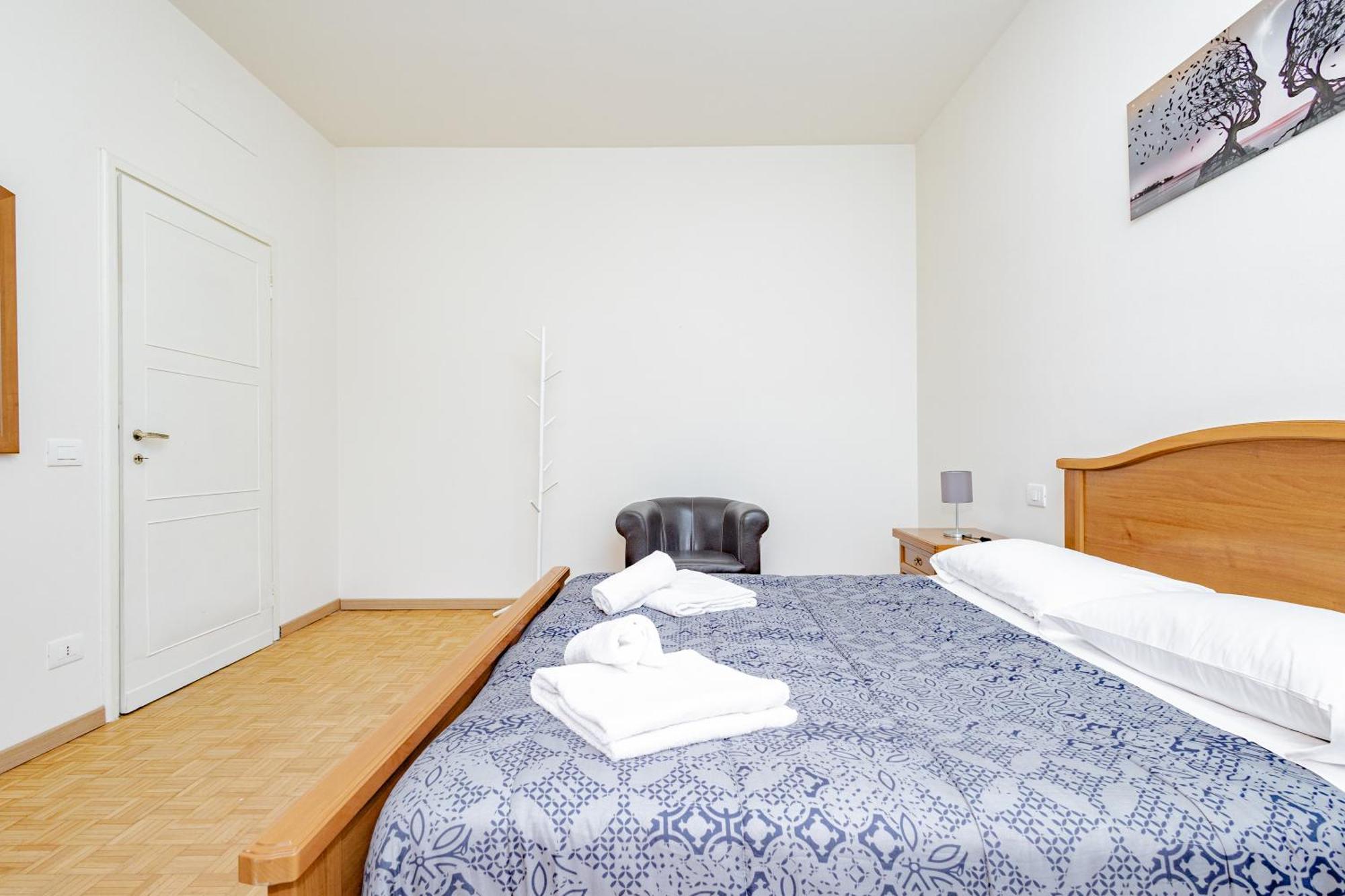 Golden House Apartment แบร์กาโม ภายนอก รูปภาพ
